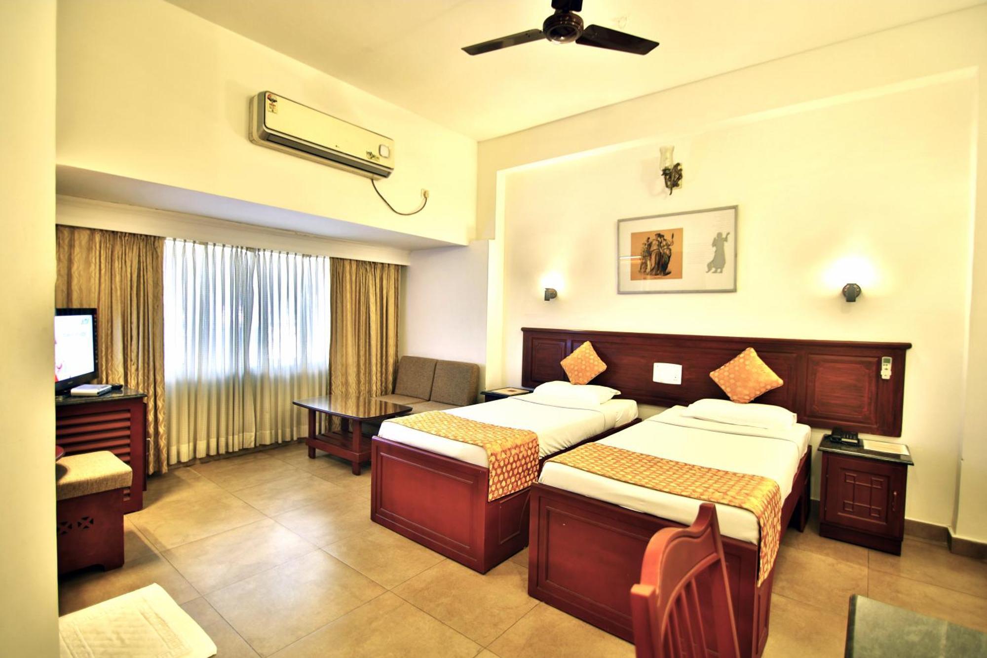 Hotel Aida Kottayam Eksteriør billede